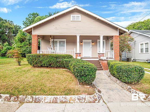 2nd image of 458 Dexter Ave