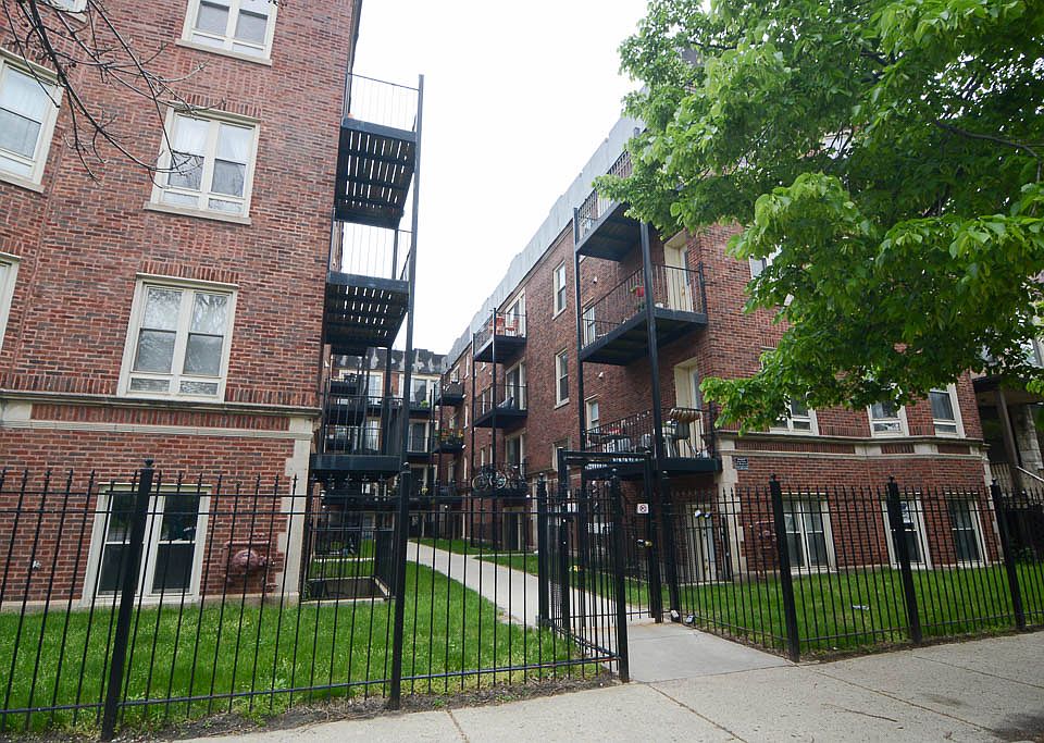 1st image of 5657 N Magnolia Ave APT 2E