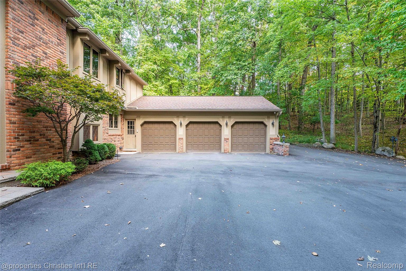 1100 Bretton Ln, photo 4