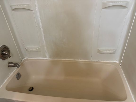 4th image of 1221 Ravens Crest Dr