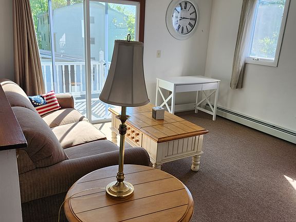 2nd image of 430 Grandview Ave #22