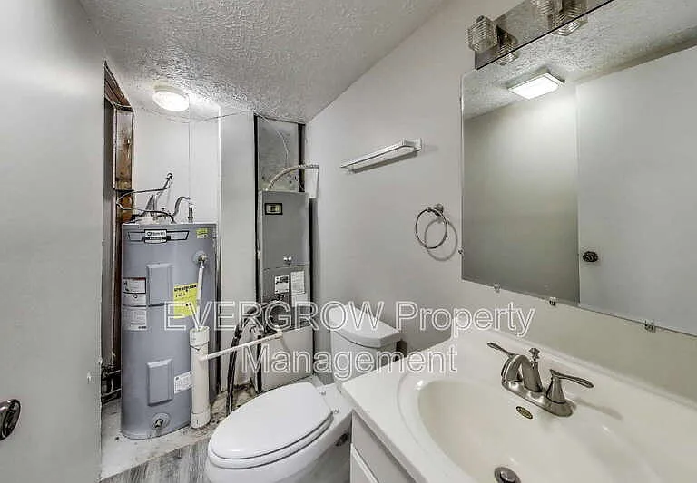 9455 Huggin Hollow Rd — Photo 9