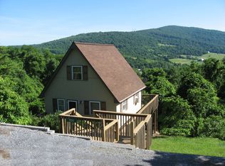 701 McIntosh Dr, Linden, VA 22642