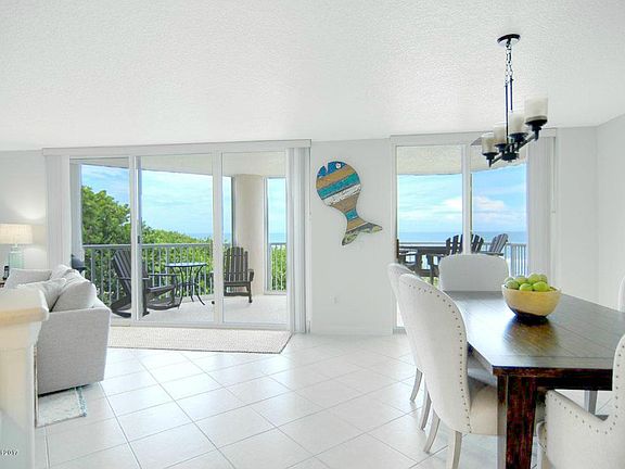 4th image of 2195 Highway A1a APT 201