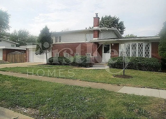 190 Serena Dr photo 1