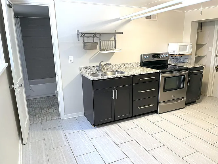 1575B W Laurel Ave #1575B — Photo 9