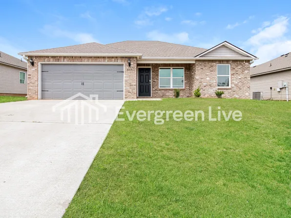 16365 Natchez Dr, Moundville, AL 35474