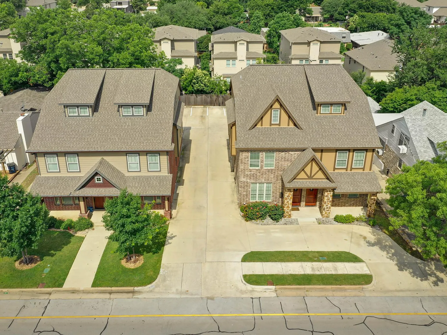5 bed, 2000 sqft, $5,500 — Photo 2