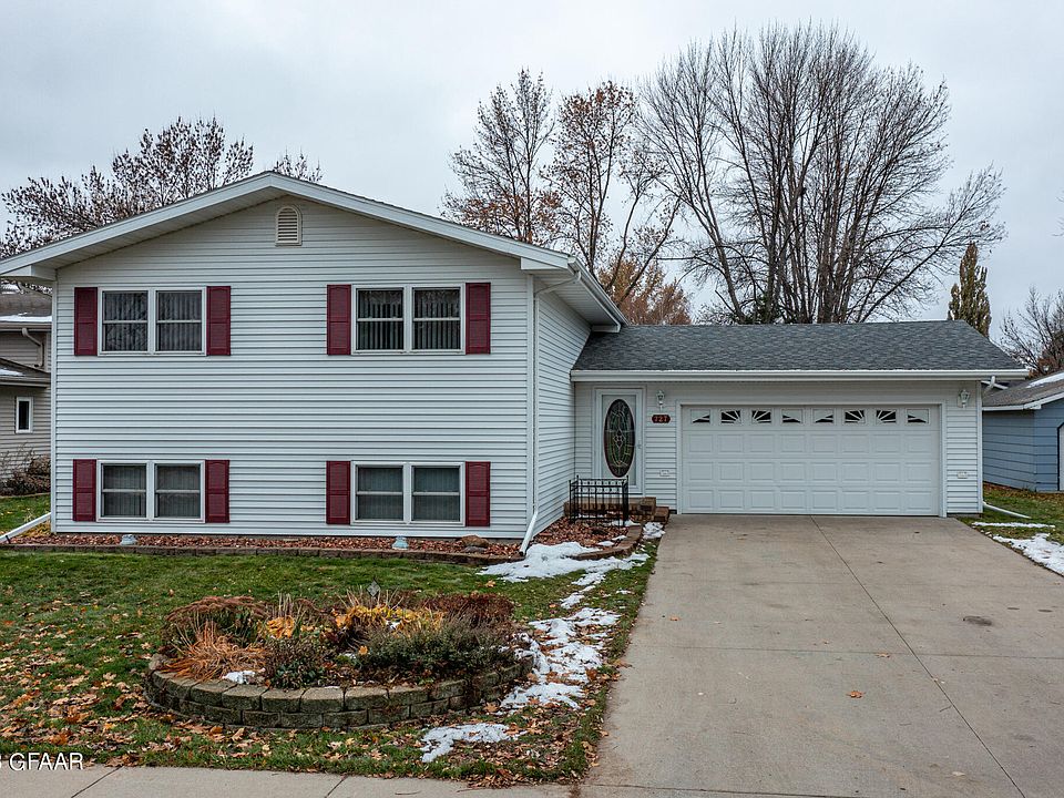1st image of 727 Central Plains Ct