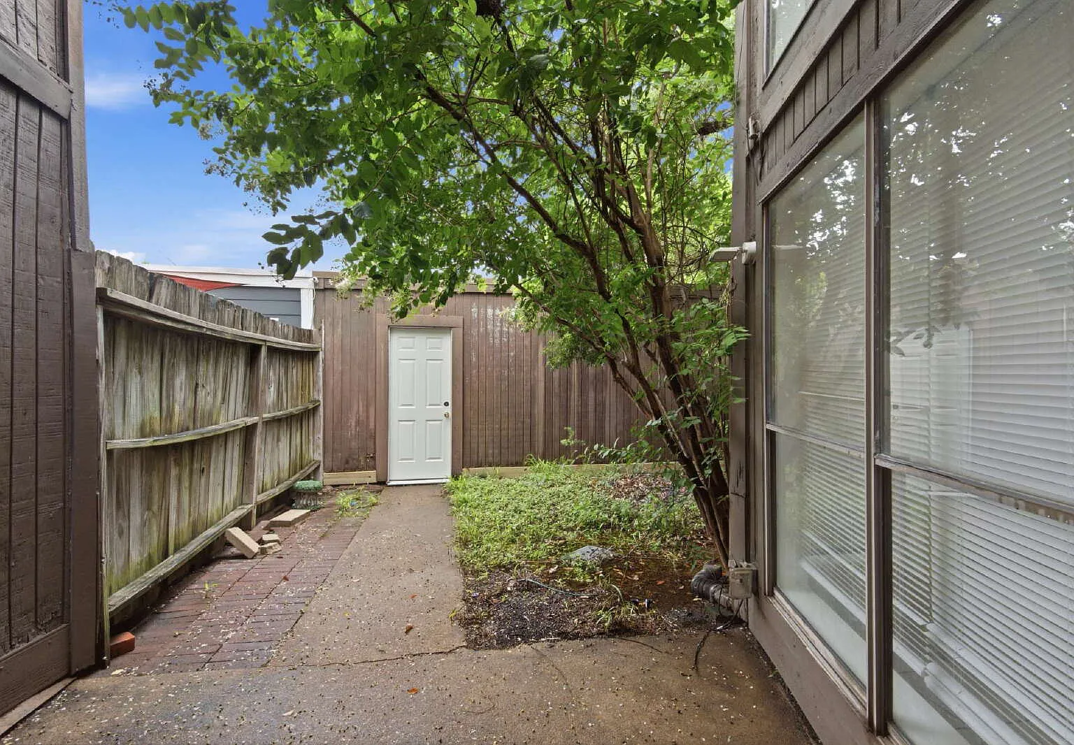 2 bed, 2.5 bath, 1371 sqft, $1,450 — Photo 4