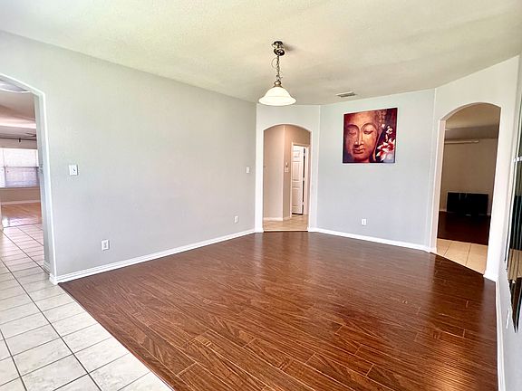 4th image of 5451 Childress Dr