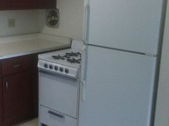 3rd image of 3355 N Oakland Ave APT 308