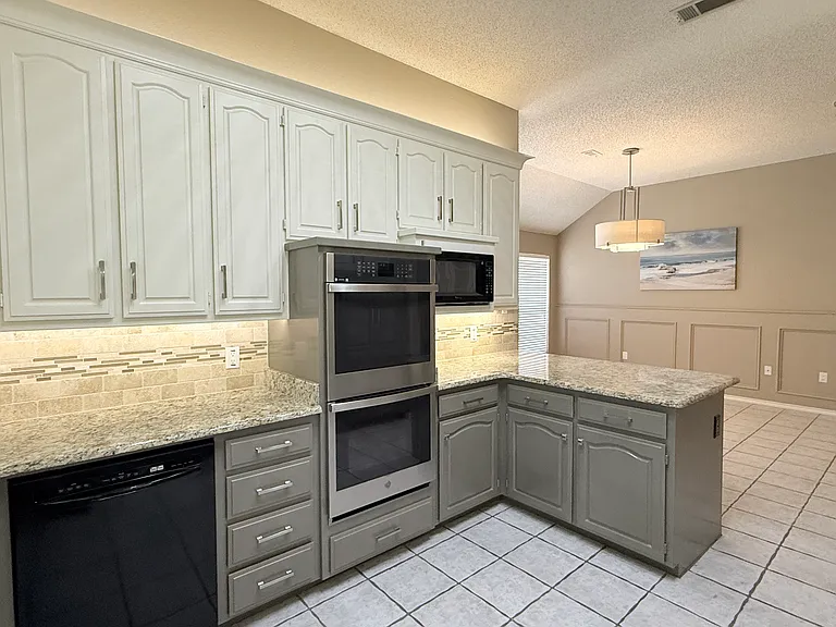 2709 Serenade Ct — Photo 10