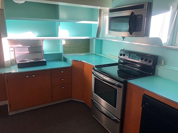 5th image of 8371 32nd Ave NW APT C