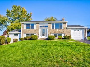 110 Brookhaven Dr, East Providence, RI 02914