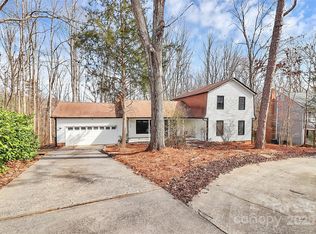 9307 Raintree Ln, Charlotte, NC 28277