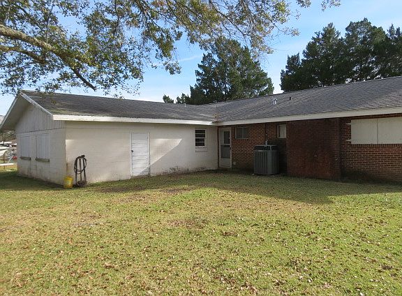 4th image of 706 S Shireview Cir
