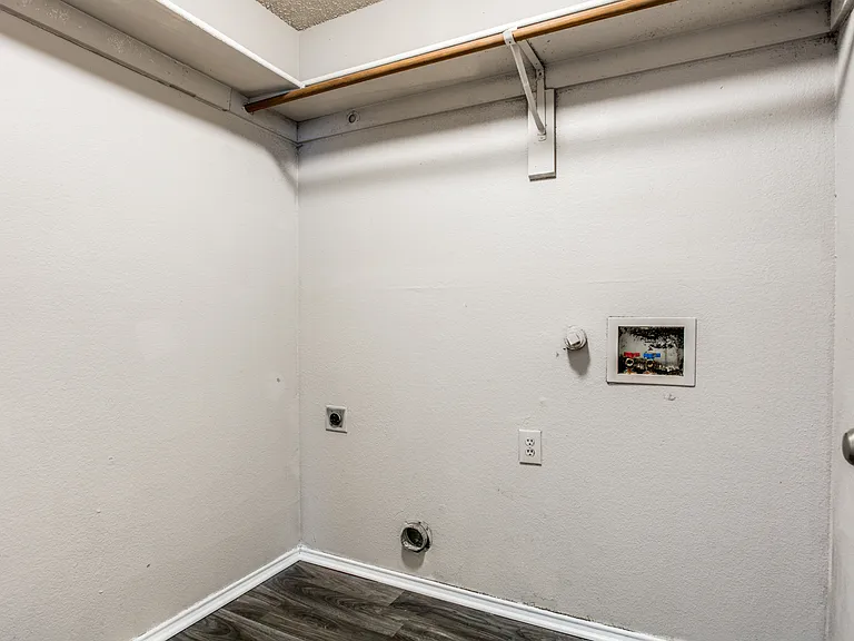 724 Pace Dr — Photo 16