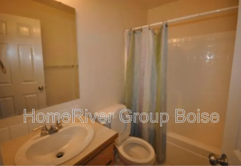 3927 N Kilberry Ave — Photo 8