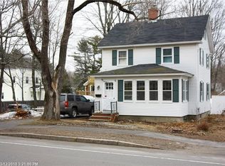 73 Main St, Topsham, ME 04086