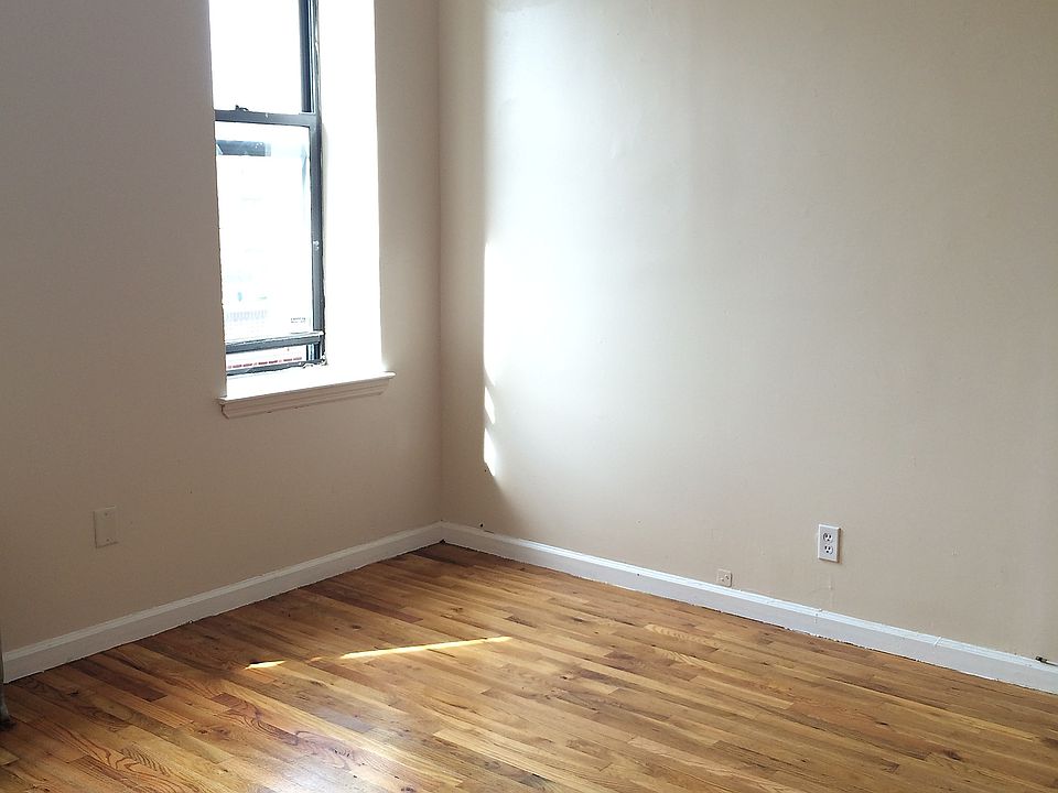 2nd image of 273 Buffalo Ave APT 4K