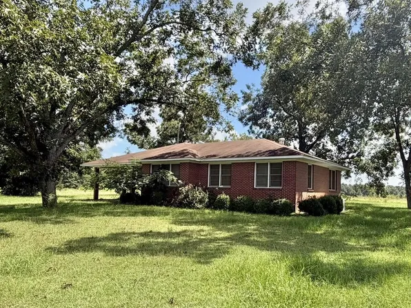 121 Alcovy Ln, Chula, GA 31733