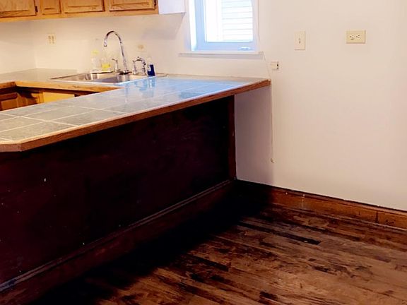 5th image of 12724 Lincoln St #1