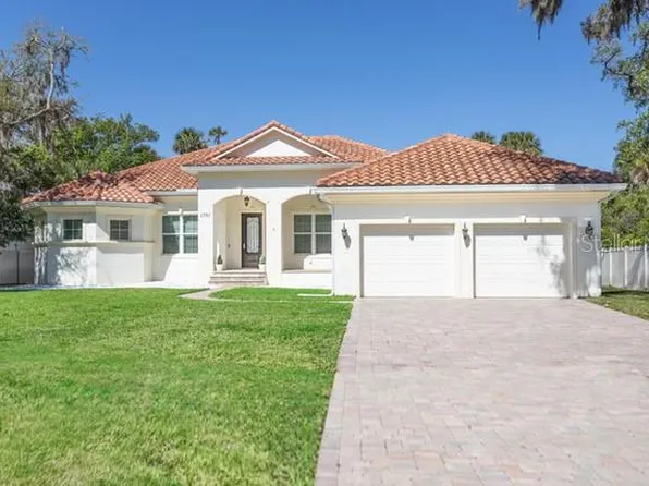 1591 Lambert Ave, Flagler Beach, FL 32136