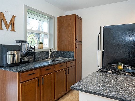 5th image of 75-180 Alakai St Suite 105