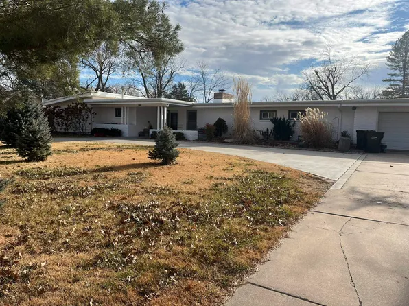 3715 19th St, Great Bend, KS 67530