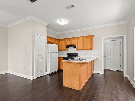 4th image of 13603 Minton Ln #7