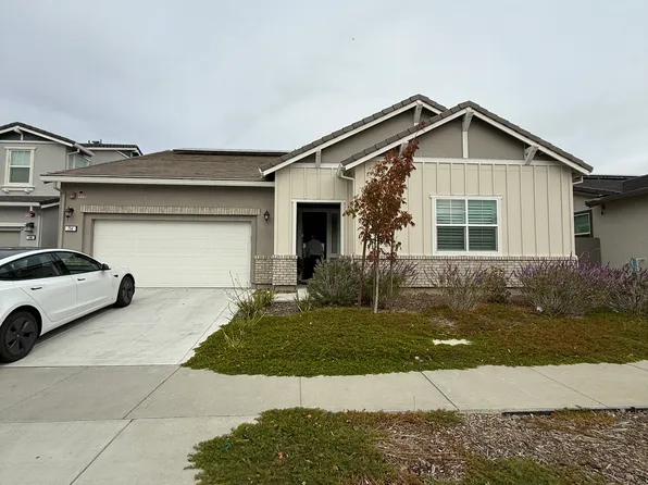 754 Hydrangea Dr, Vacaville, CA 95687