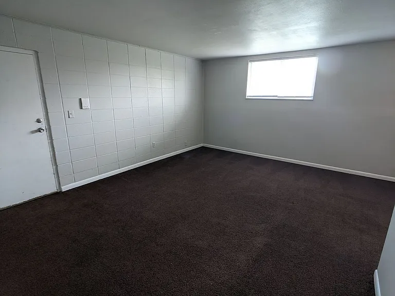600 Wooddale Ter — Photo 15
