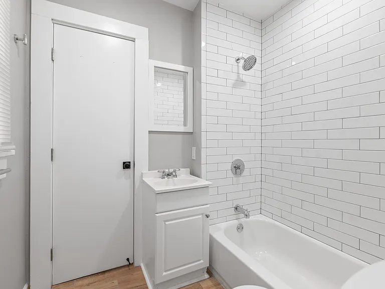 119 S Custer Ave — Photo 8