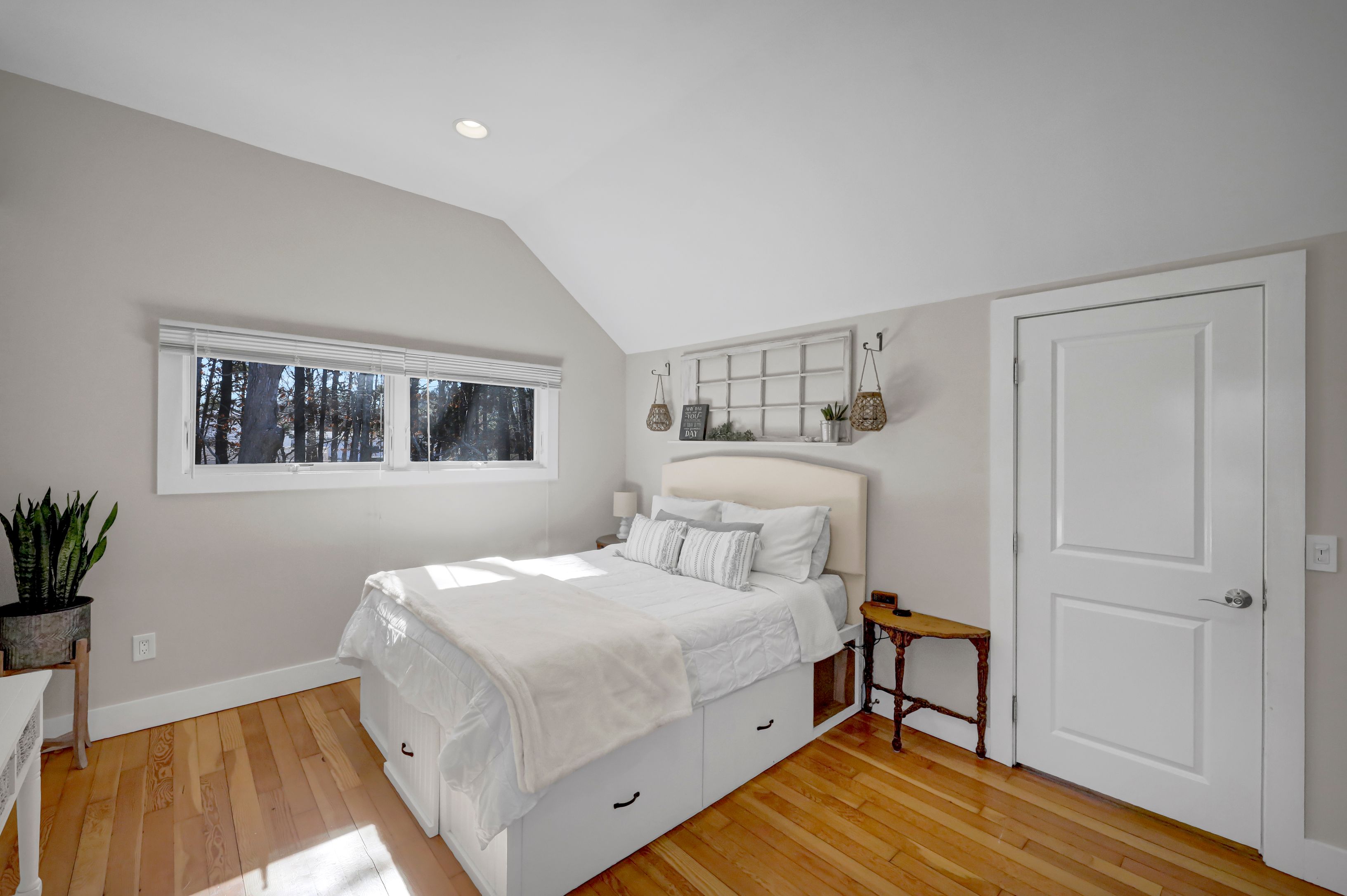 51 Peters Ln, Westhampton Beach, NY 11978 Out East