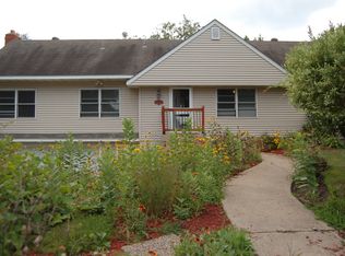 1883 Cedar Dr, New Brighton, MN 55112