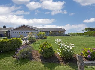 703 Driftwood Ln, Edmonds, WA 98020