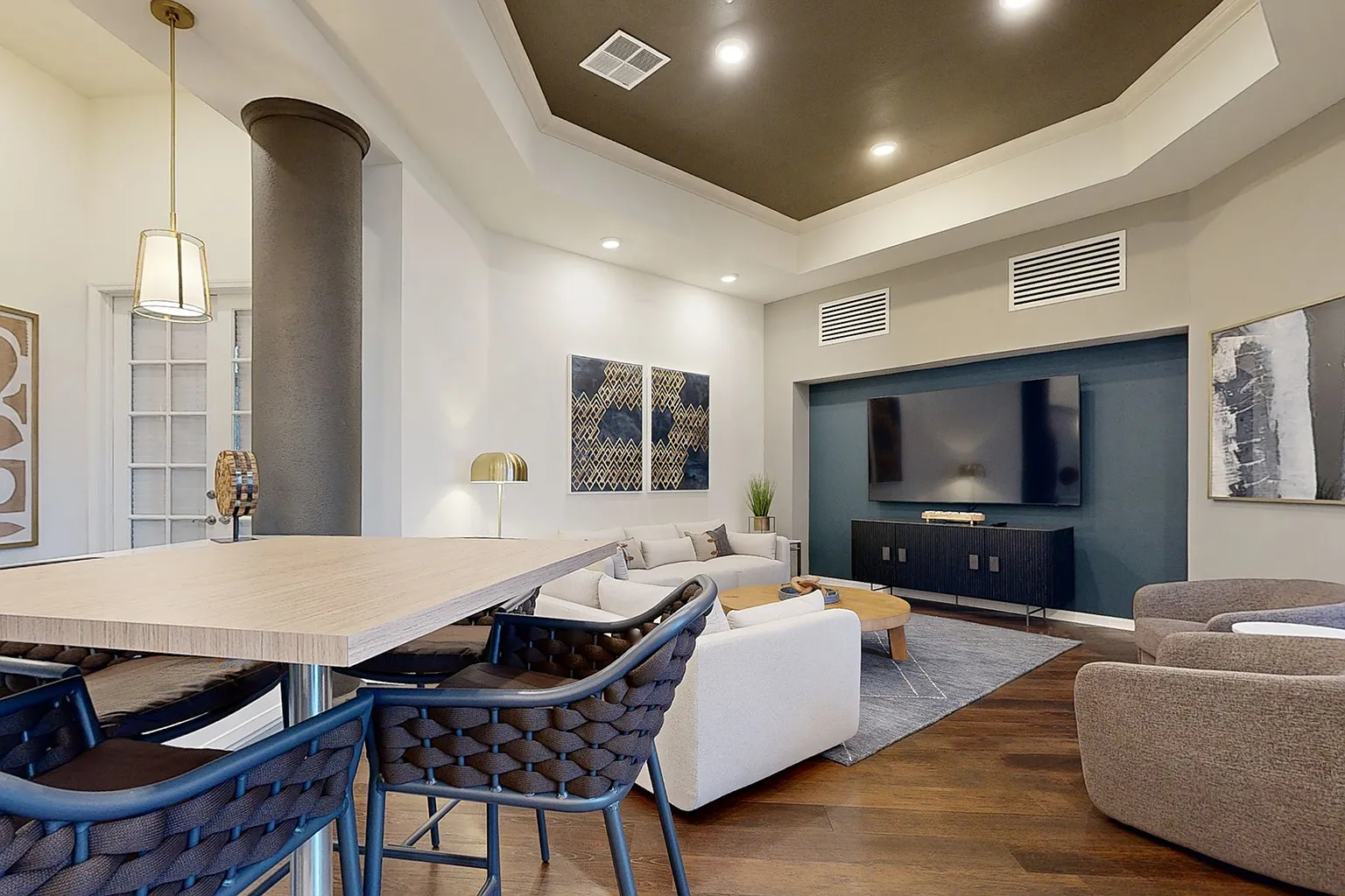 22100 Horizon Dr #M421 photo 1