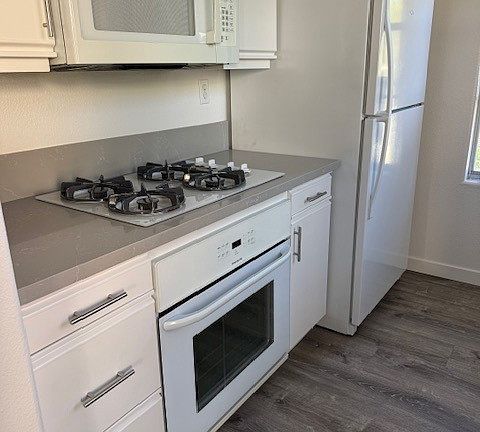 New refrigerator, never used