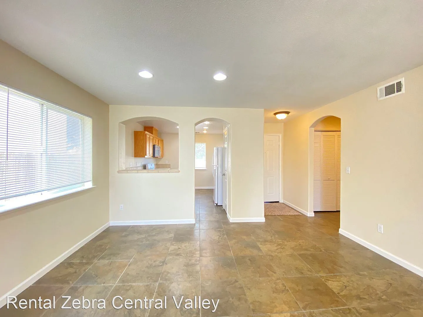 56 Lute Ct photo 1