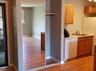 405 Piccadilly Pl APT 21, San Bruno, CA 94066
