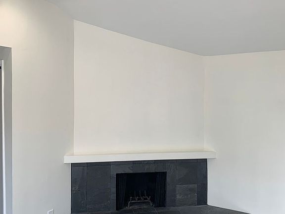 2nd image of 7607 Lexington Ave APT D