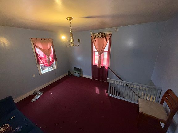 4th image of 363 N Hickory St