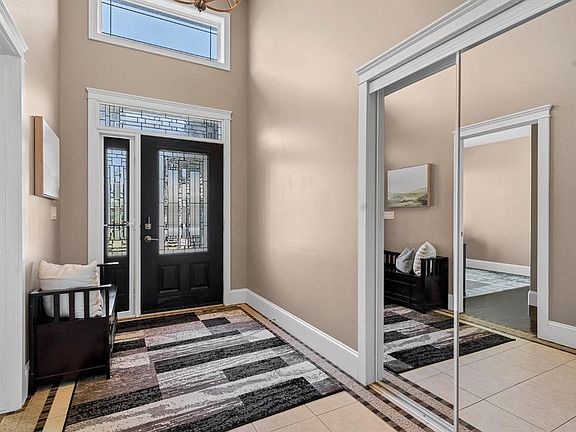 2nd image of 9 W Liberty Pl