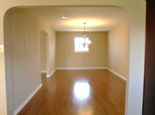 7102 Jones Dr, Galveston, TX 77551