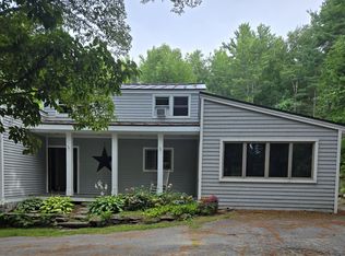 242 Molyneaux Rd, Camden, ME 04843