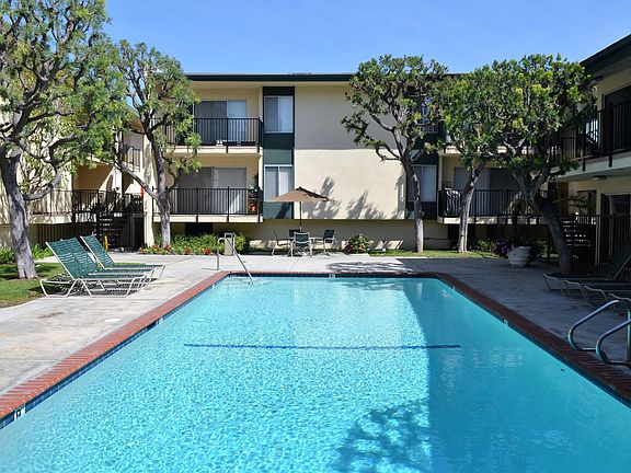 2nd image of 23939 Ocean Ave #78dbe2274