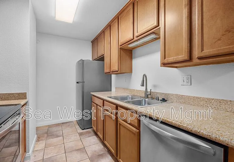 1730 S El Camino Real S #H201 — Photo 14