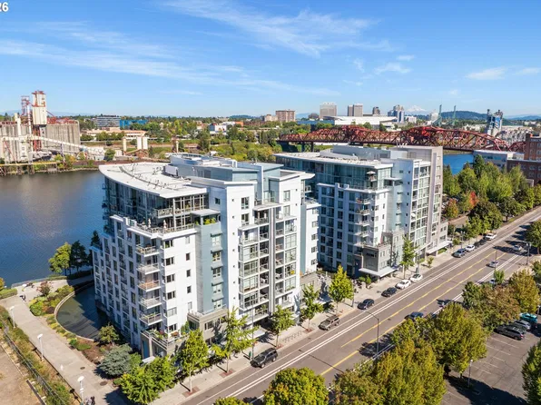1310 NW Naito Pkwy Unit 1001, Portland, OR 97209