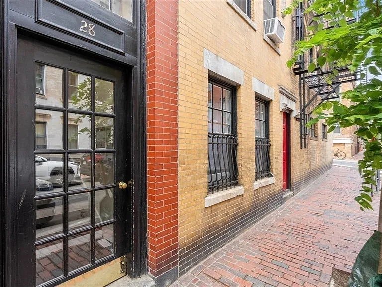 28 Phillips St #M — Photo 14
